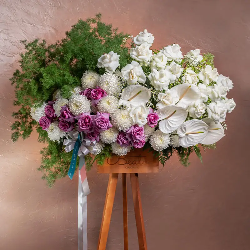 Murmur | Floral Tripod