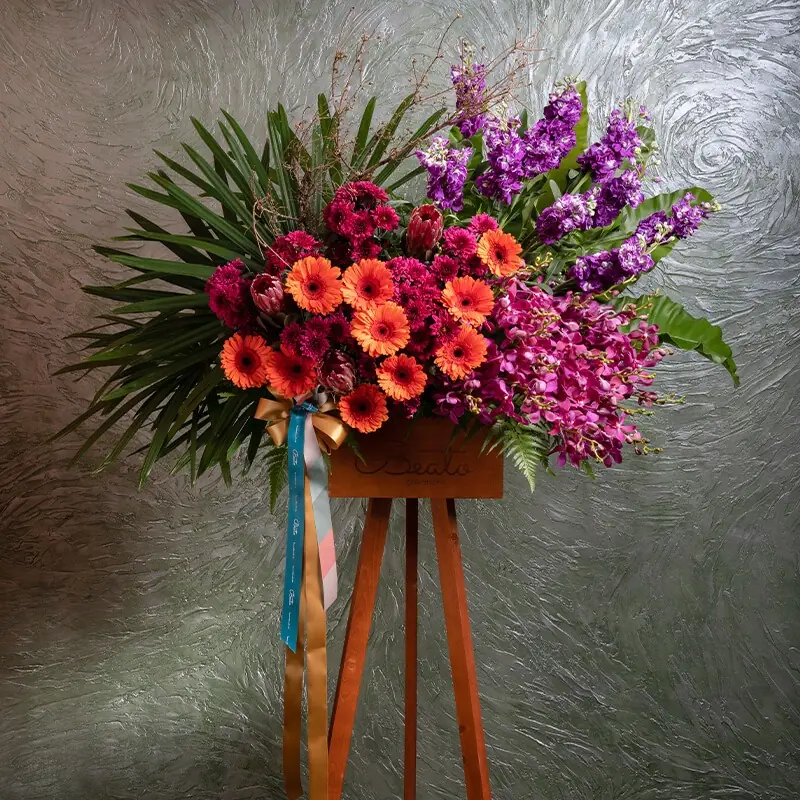 Florence | Floral Tripod