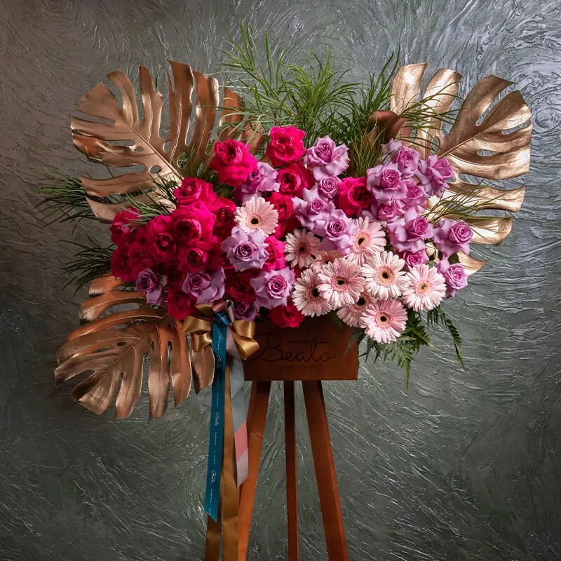 Florence | Floral Tripod