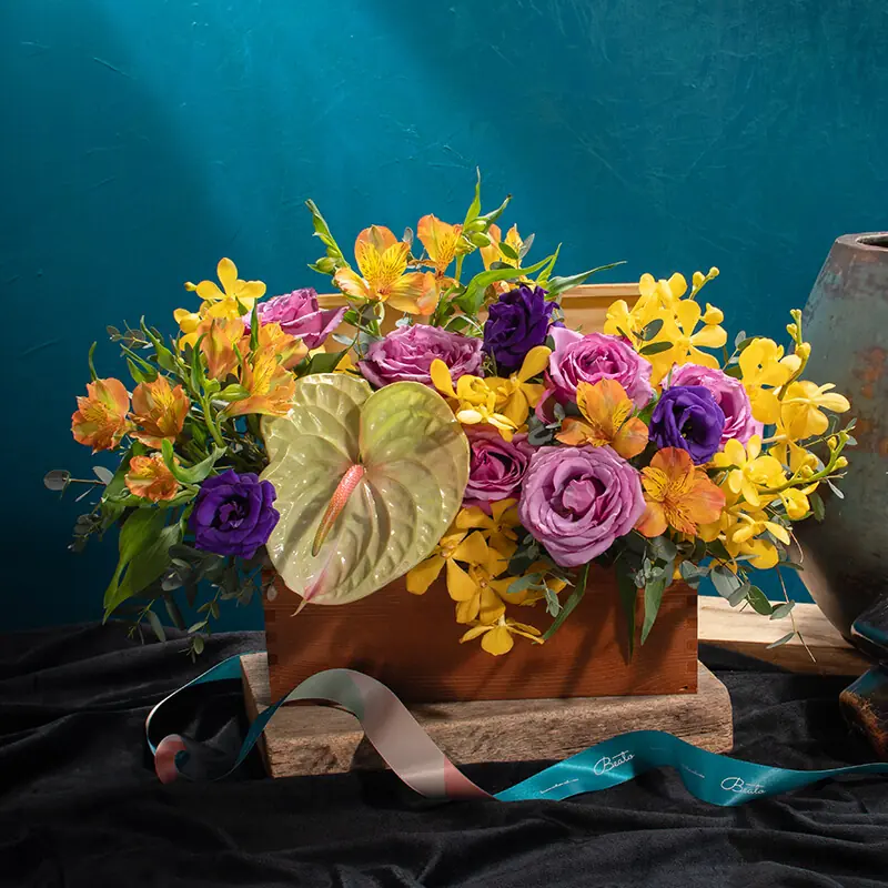 Crete | Floral Giftbox