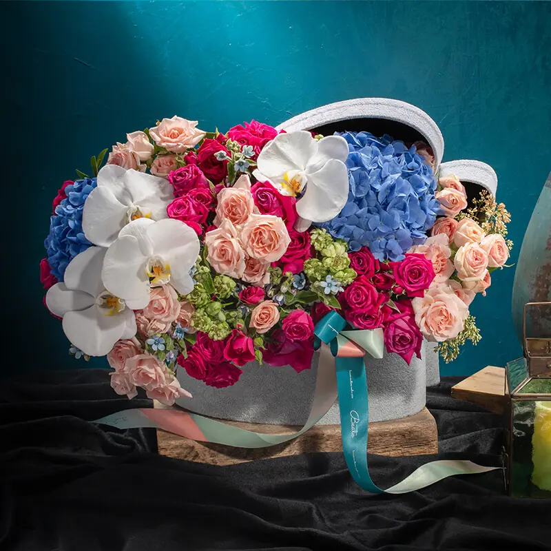 Crete | Floral Giftbox