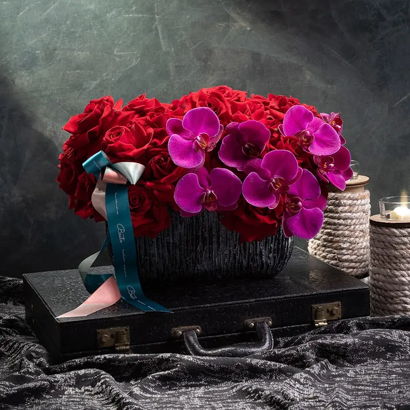 Andromeda | Flowers in Vase