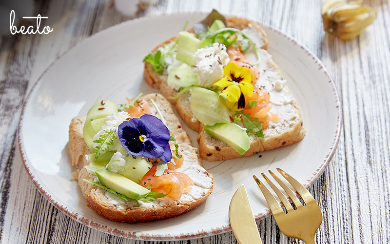 edible flowers on sandwiches